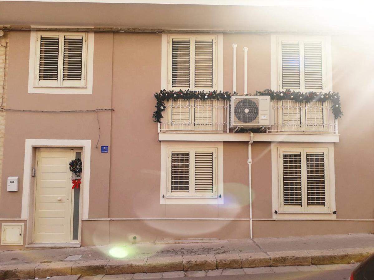 Casa Adriana B&B Пакино Екстериор снимка